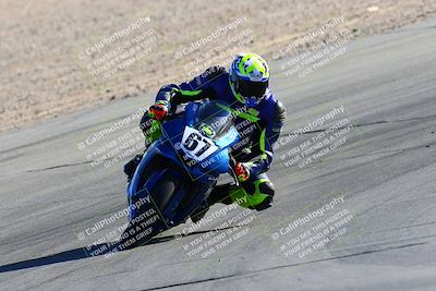 media/Jan-08-2022-SoCal Trackdays (Sat) [[1ec2777125]]/Turn 10 (2pm)/